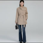 Trench coat negro femenino ideal para oficina y eventos formales