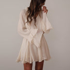 Vestido profesional blanco para oficina estilo minimalista